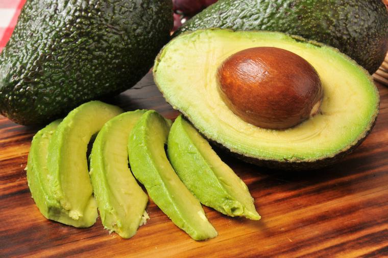 Avocado. Benefici, calorie e come mangiare gli avocado