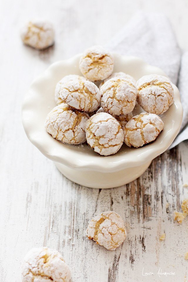 Biscotti quaresimali con dettaglio di arance