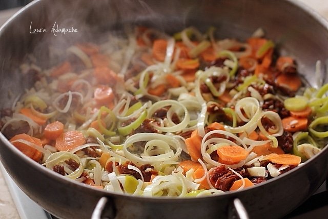 Pentole di verdure (cibo o stufato a digiuno)