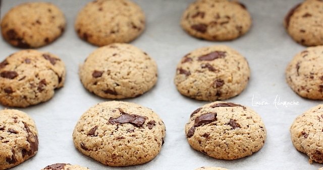 Biscotti quaresimali con dettaglio di cioccolato