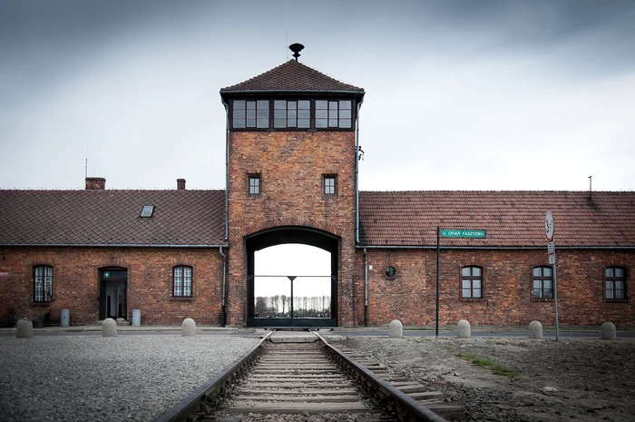  Ad Auschwitz furono uccise almeno 1,1 milioni di persone/ foto: Pixabay