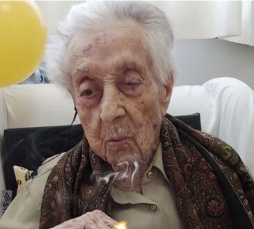 La persona più anziana del mondo ha compiuto 117 anni! Maria Branyas Morera ha festeggiato il suo compleanno in manicomio