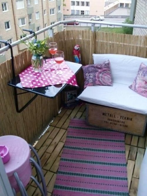 Come arredare un piccolo balcone con un budget limitato?