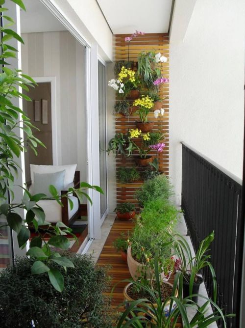 Come arredare un piccolo balcone con un budget limitato?